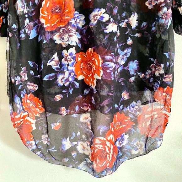 Silk floral blouse - Picture 3 of 4